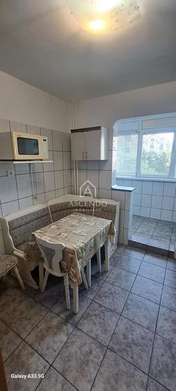 Apartament 3 Camere de Închiriat Gorjului Sector 6 | Parcare | 600 EUR