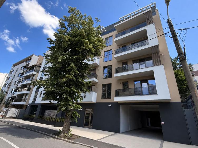 Apartament 4 Camere Premium | Bloc Nou | Aviatiei | Persoana fizica