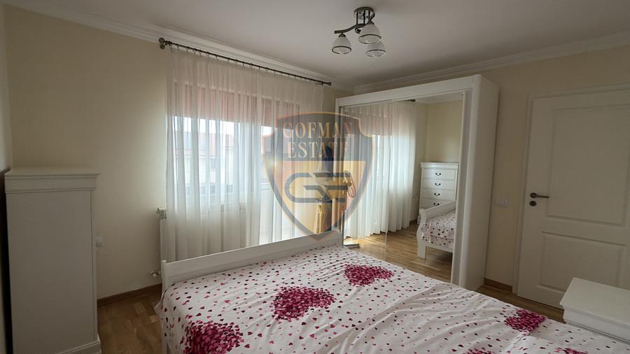 Casa Villa 4 camere in complex rezidential, Parcare, Lumina Navodari Ovidiu