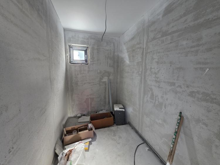 Oportunitate! Casa la sol, 3 camere, posibilitate de mansardare, Valu lui Traian