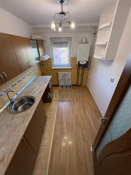 Apartament 2 camere Craiovita-Big, confort 1, centrala termica