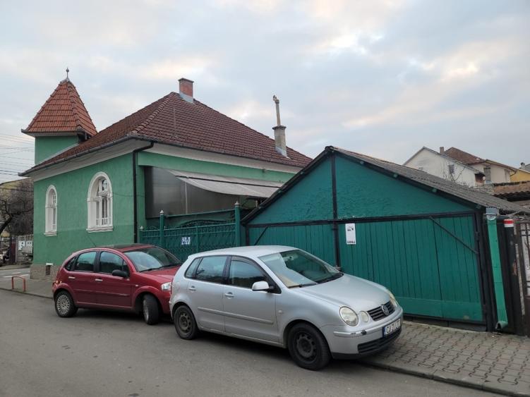 Vand casa in centrul orasului Bistrita