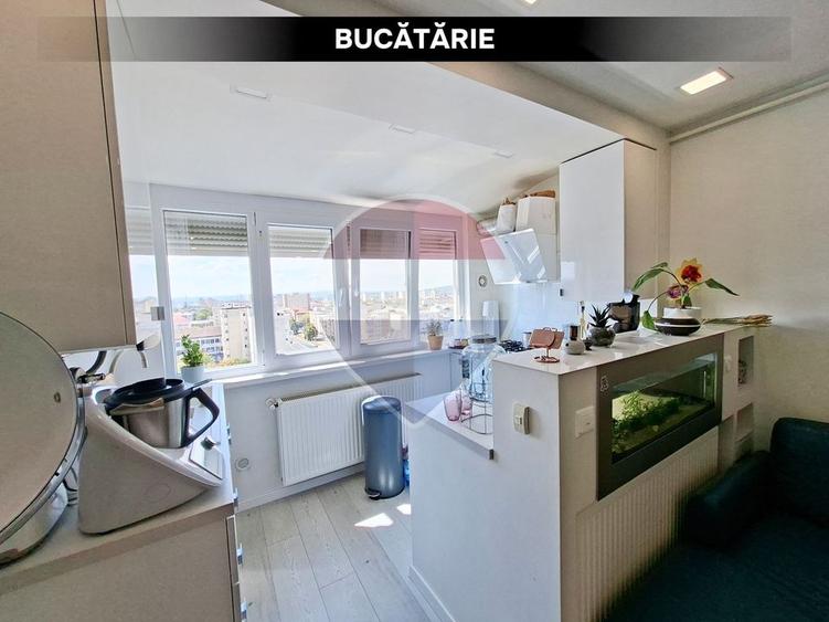 DE VANZARE- priveliste dintr un apartament ultracentral