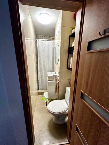 Proprietar vând apartament 4 camere, 84 mp, decomandat, zonă centrală Gh. Lazar