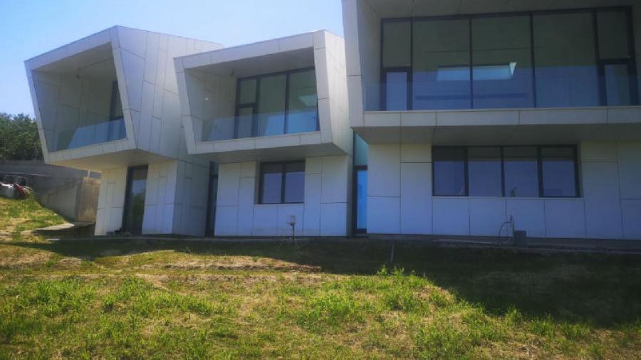Vila S+D+P - 772 mp + Teren 2.665 mp / Tulcea