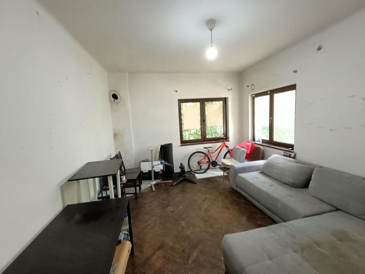 TITULESCU - langa Clinica 32 vanzare casa 230 mp