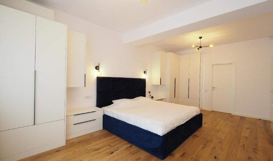 Apartament 4 camere Herastrau