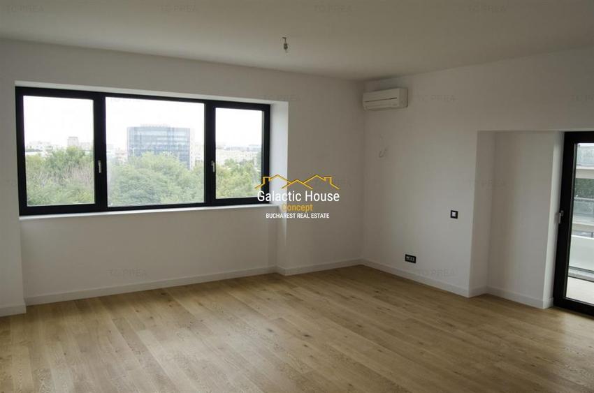 APARTAMENT TIP PENTHOUSE HERASTRAU  VEDERE SPECTACULOASA PARC