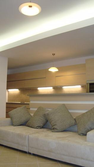 Apartament 3 camere North Area Lake View