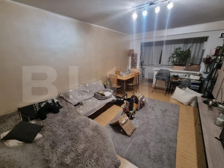 Apartament 3 camere decomandat, 68 mp utili, Craiovita Noua, zona-Orizont