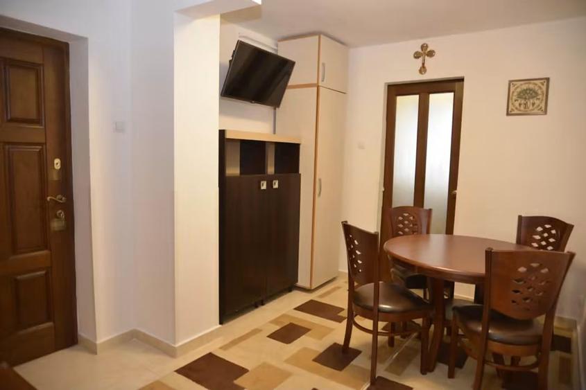 Apartament cu 3 camere, 2 băi, mobilat și utilat 13 Septembrie