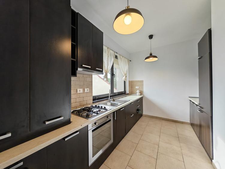 Apartament foarte spațios lângă Pădurea Băneasa | Spații de depozitare | Parcare