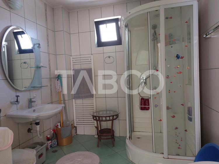 Casa 200 mpu 4 camere curte si gradina zona linistita Talmaciu