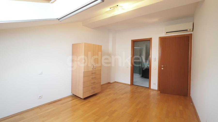 Vila nemobilata cu 7 camere | complex cu piscina | Scoala Americana