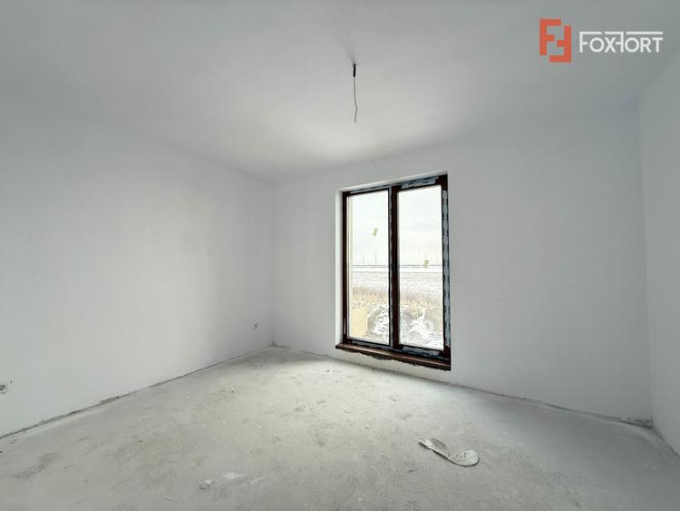 Duplex cu 4 camere de vanzare in localitatea Sacalaz