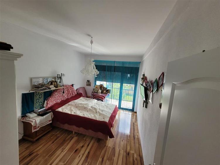Casa moderna tip triplex 4 camere zona Selimbar