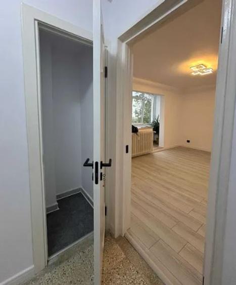 Apartament de 3 Camere,Titan Metrou,bl.reabilitat,Amenajat,Liber