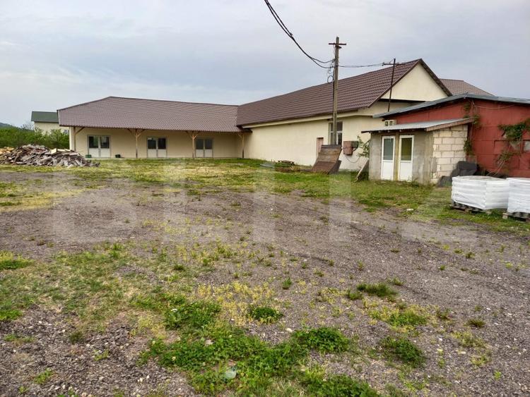 Spatiu comercial, de vanzare, 425 mp, zona Voinesti