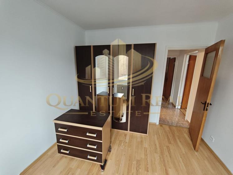 Apartament 3camere -Piata Straduintei, sector4 -posibilitate centrala