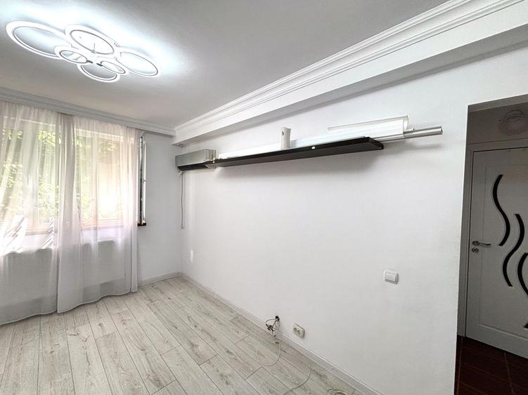 Apartament 3 camere Ozana – etaj 1, parcare inclusă, pet friendly, semi-mobilat