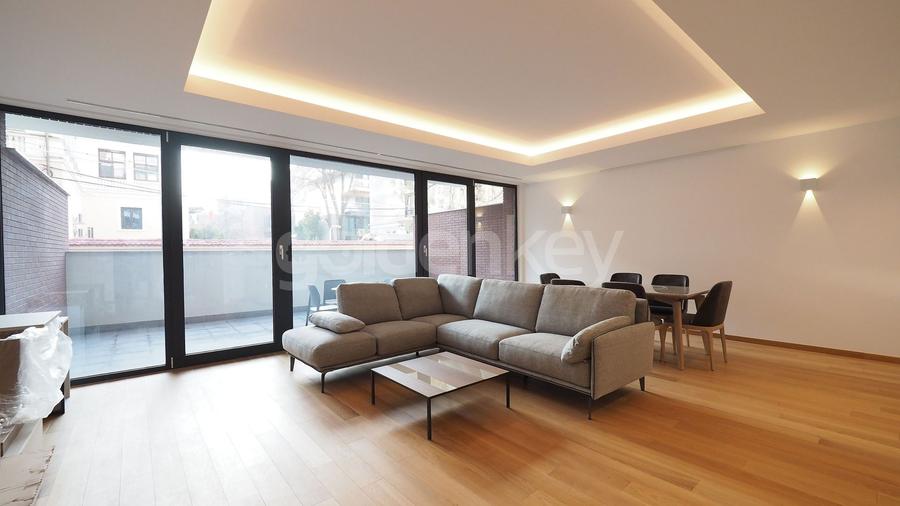 Apartament mobilat cu 3 camere, 3 bai | 130mp terasa | zona linistita