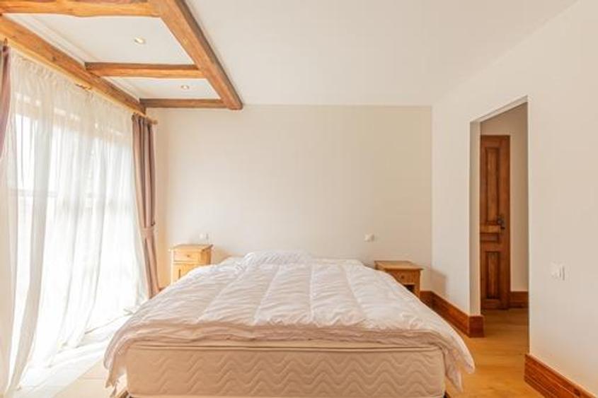 CASA SASEASCA 7 CAMERE CU MARE POTENTIAL TURISTIC IN CRISTIAN - BRASOV