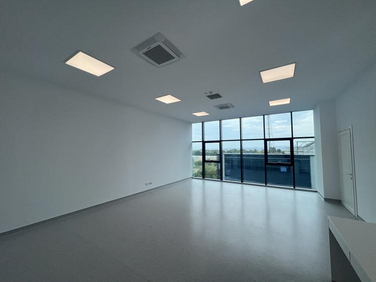 Spațiu de birou / cabinet medical – 45 mp – Urban Business Center