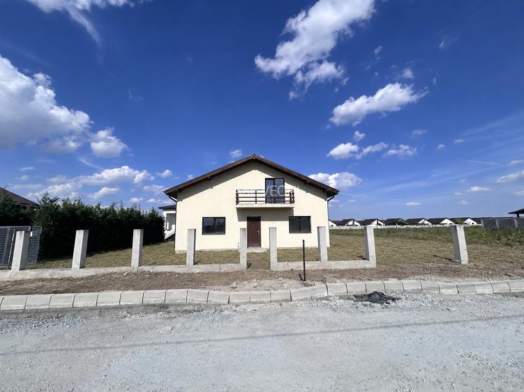 Vila individuala cu 4 camere si teren de 400 mp – Domnesti, zona Teghes - 21