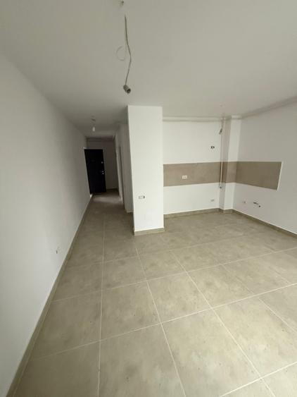 PACHET INVESTIȚIONAL – 3 APARTAMENTE IN ACELAȘI BLOC cu PARCARE INCLUSA
