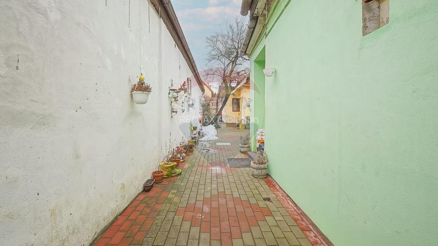 COMISION 0% | CORP DE CASA + CURTE-3 CAMERE | zona Grivitei - Blumana - 21