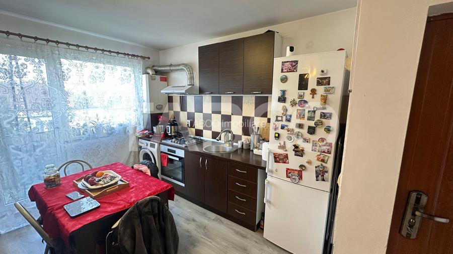 Apartament 98 mpu  4 camere cu balcon zona Terezian Sibiu - 12
