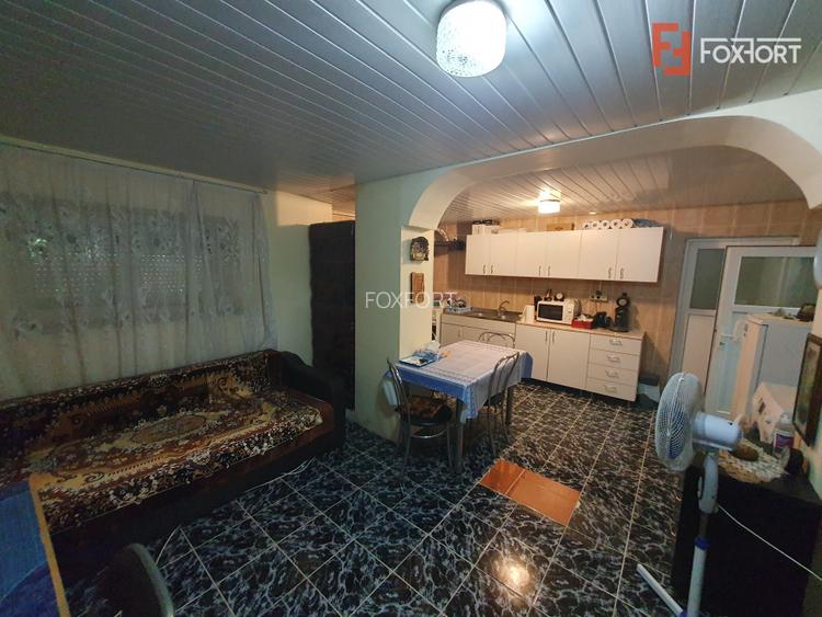 Casa individuala cu 3 camere, 130 mp utili, teren 1238 mp, in Livezile Timis - 10