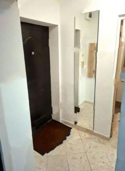 Garsoniera,Unirii METROU  STRADAL ,Mircea Voda BLOC MIXT reabilitat,DECOMANDATA
