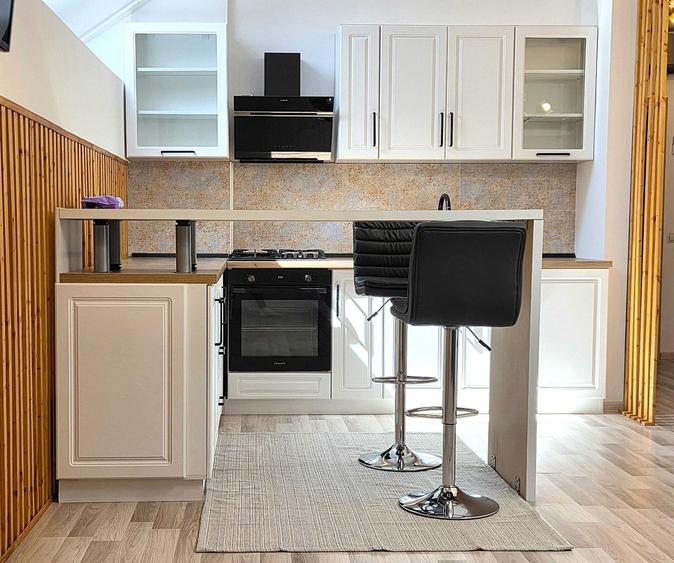 Apartament 3 camere de vânzare Gorjului