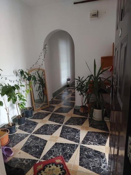 De vanzare apartament 3 camere zona Gara de Nord cu Basarab