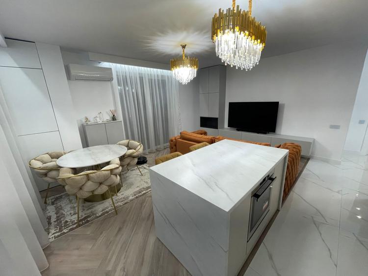 Apartament 3 camere, 73 mp, ultrafinisat, 2 terase, zona Marasti
