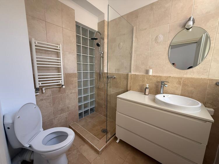 Penthouse de vanzare - Sector 4!