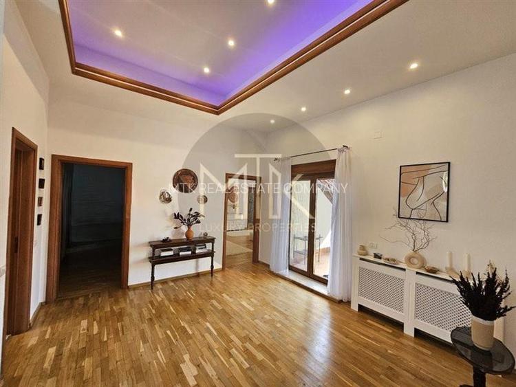 Exclusiv | Vila 5 camere Iancu Nicolae | 2 Locuri de parcare
