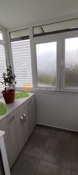 Apartament 3 Camere Semidecomandat - Rond Zimbru