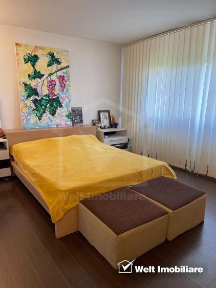 Apartament 4 camere in zona Plopilor