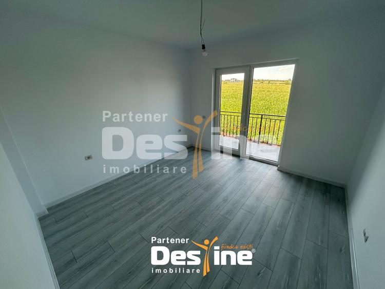 Casă Duplex 113mp 2 locuri de parcare si curte drum asfaltat Intabulata