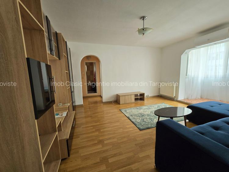 Micro 4 Targoviste, inchiriere apartament 3 camere, etaj 3/4 - 2