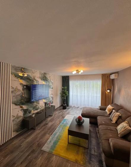 Apartament 2 camere Bd. Unirii - renovat complet