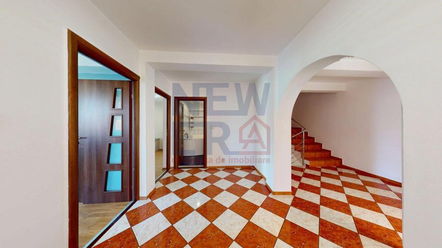 Vila cu 7 camere de inchiriat+ gradina + piscina  Prelungirea  Ghencea