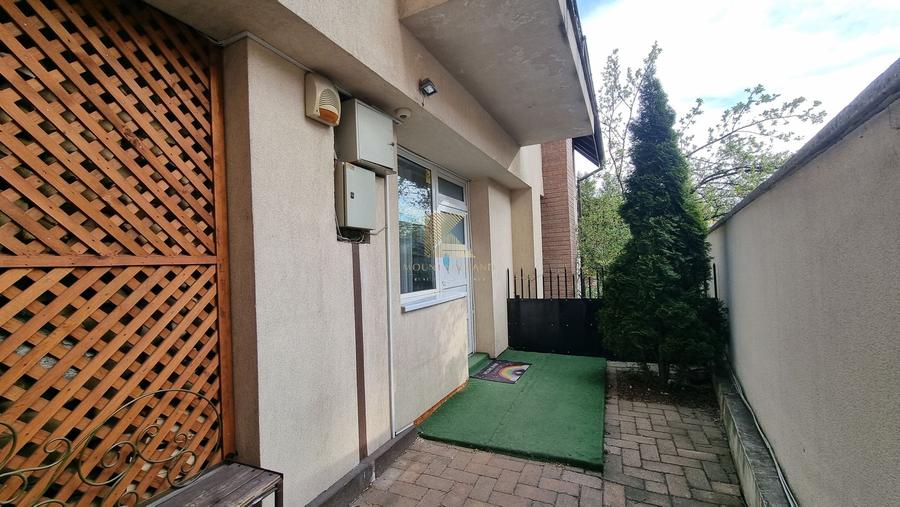 Spatiu comercial pretabil multiple destinatii, Florilor Brasov