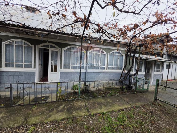 Casă / Vilă cu 4 camere de vânzare - 27