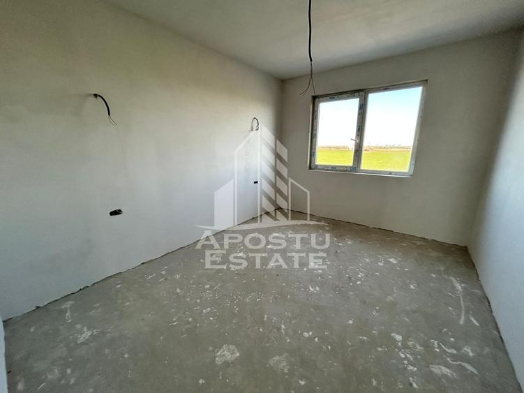 Casa de vanzare tip duplex la cheie Sacalaz