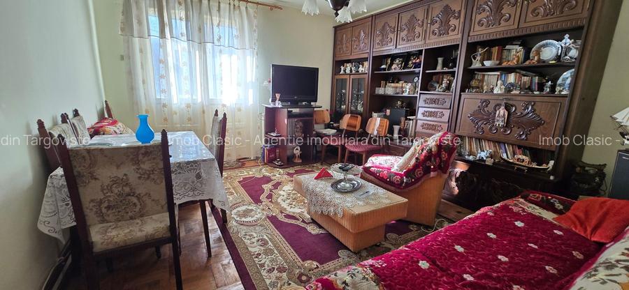 Targoviste. Bdul Regele Carol I,  ETAJ 1, vanzare apartament 3camere - 5