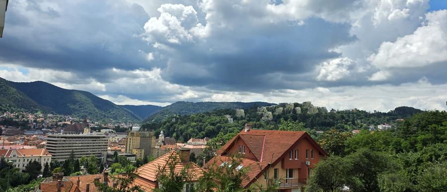 Apartament deosebit 3 camere, suprafata 111 mp, mobilat, utilat preminum, garaj.