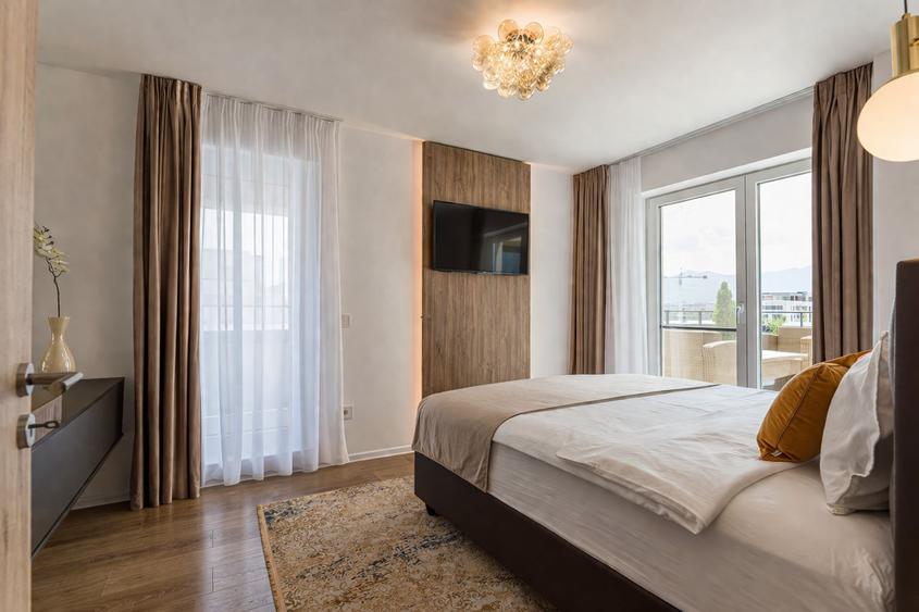 Penthouse Exclusivist cu Terasă Panoramică și Jacuzzi – Coresi Brașov